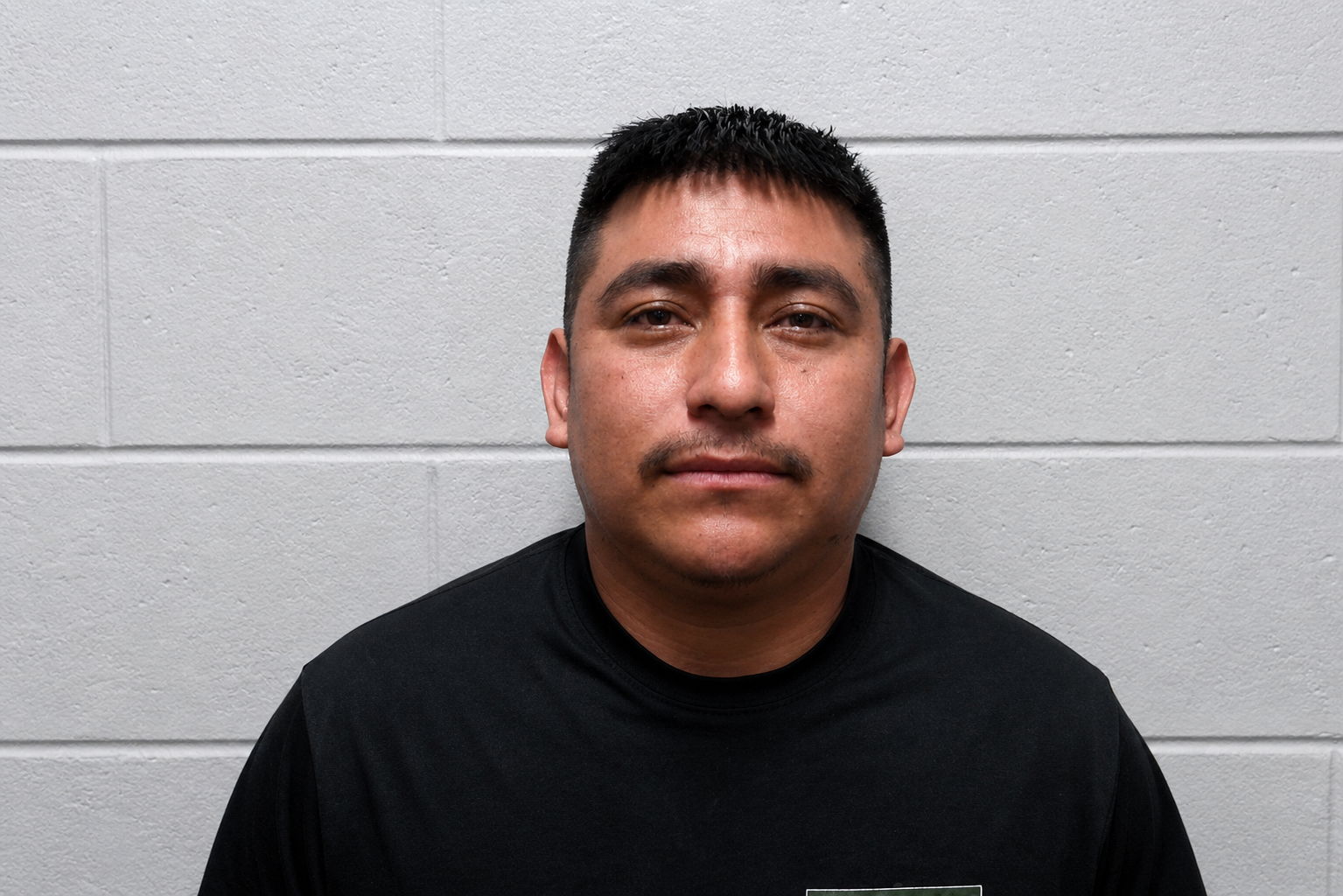 Cornelio Martinez, de 29 años, aparece en registros de detención de ICE en Indiana